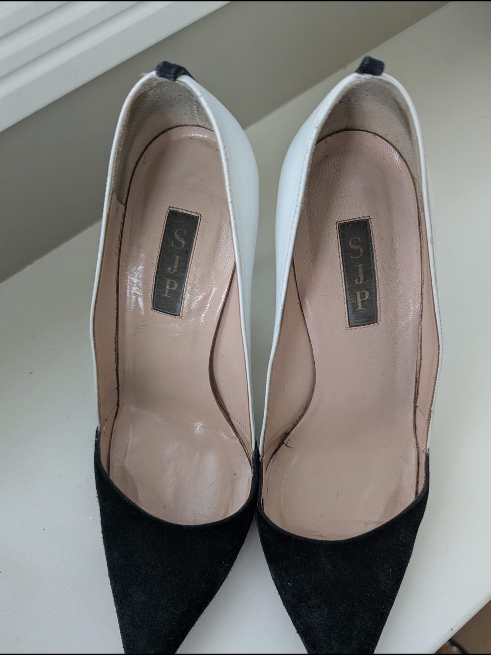 SJP by Sarah Jessica Parker Black Suede and White Leather Pointed Pumps - Picture 2 of 5